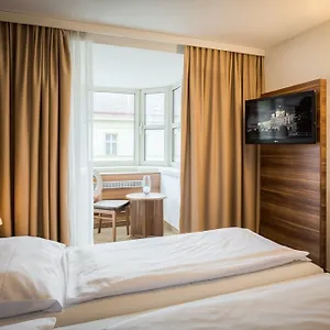 3* Hotell Enziana